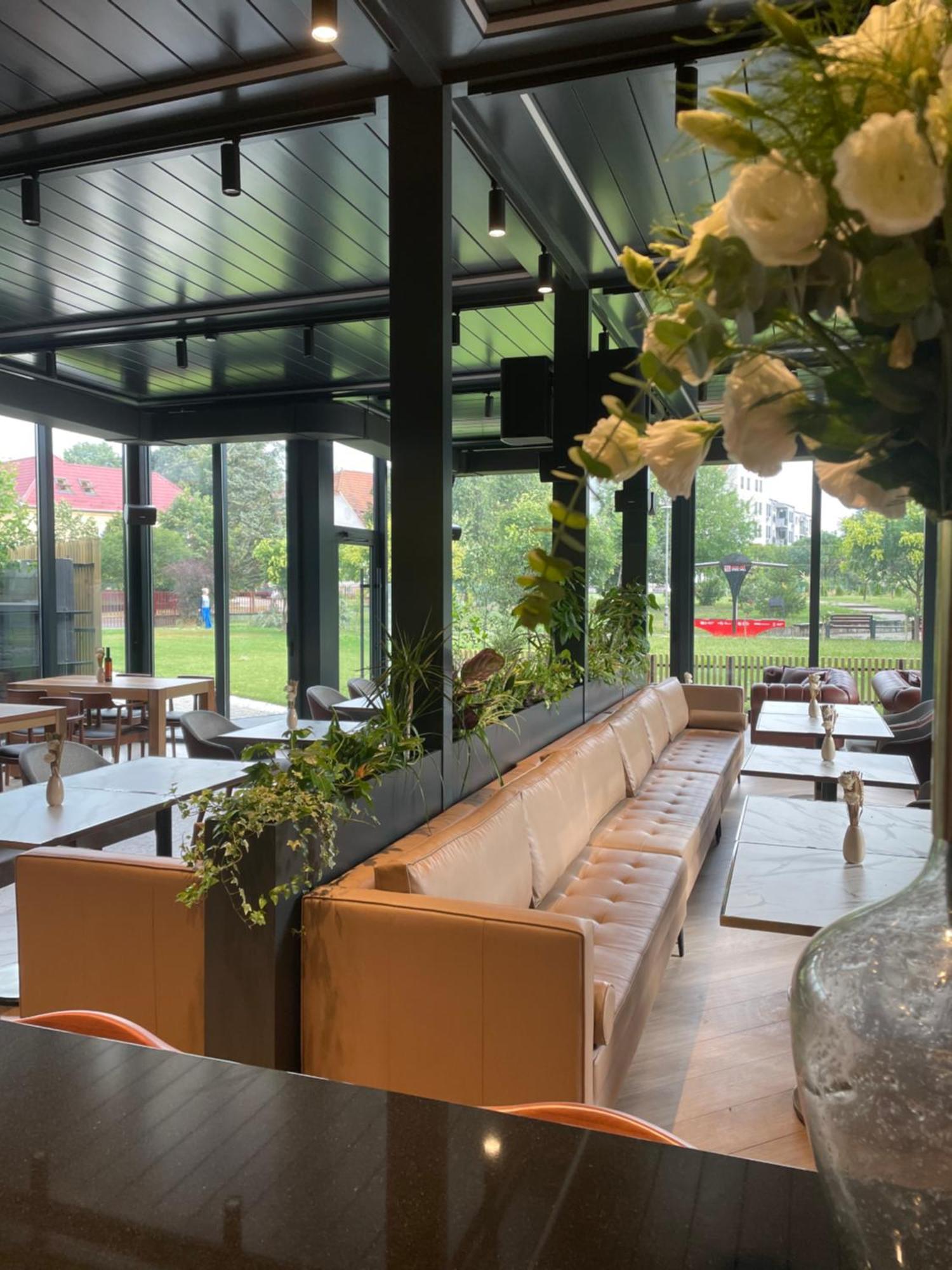 Santa Villa & Restaurant Sremska Mitrovica Extérieur photo