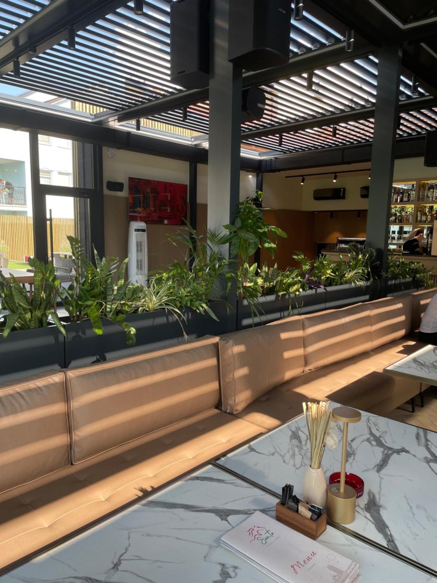 Santa Villa & Restaurant Sremska Mitrovica Extérieur photo