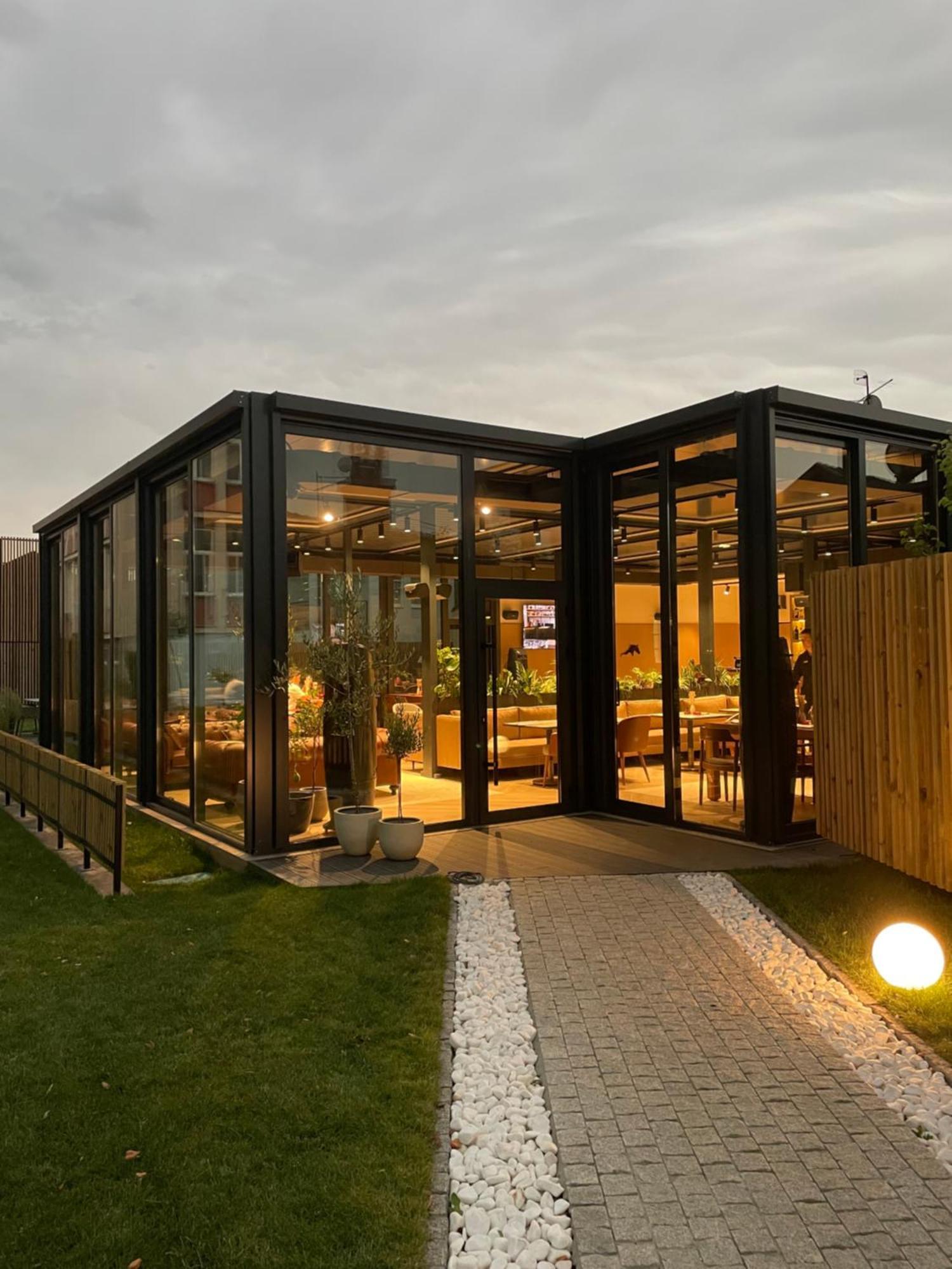Santa Villa & Restaurant Sremska Mitrovica Extérieur photo